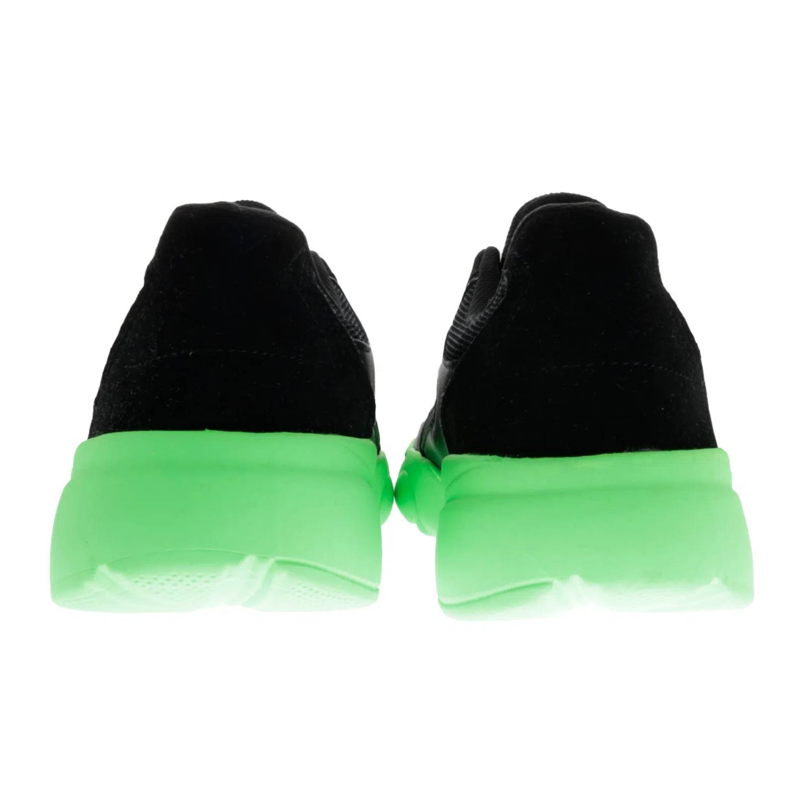 Tenis Mara color negro con suela verde D14290088501 D14290088501