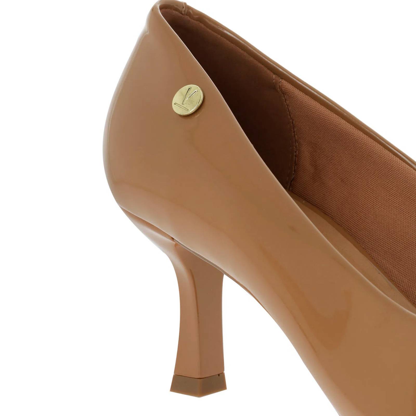 Zapatillas Angela color camel charol tacón kitten D14240113553