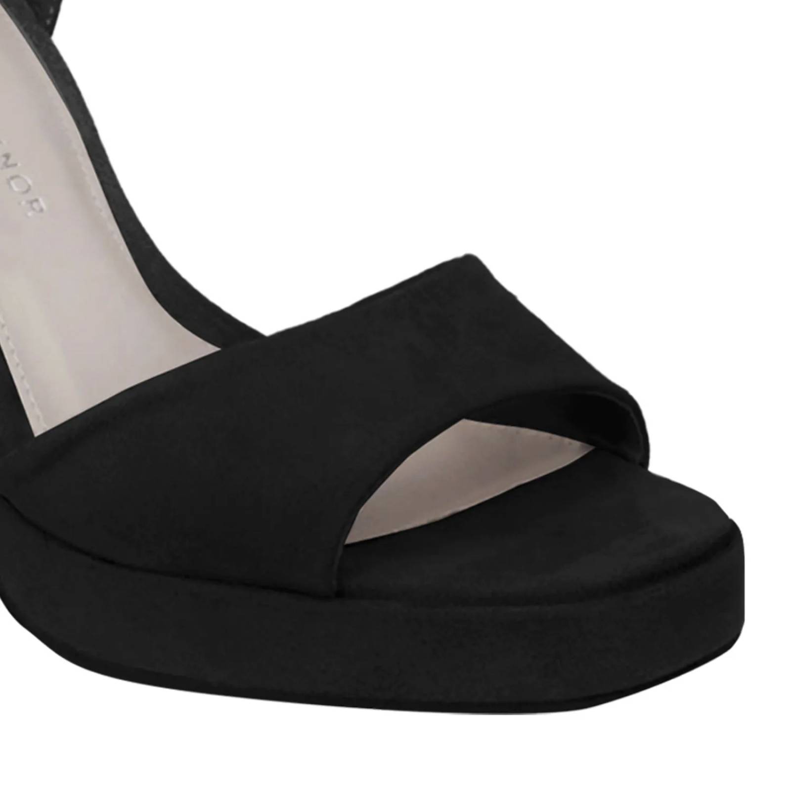 Sandalia Lesly Color Negro D00960619501