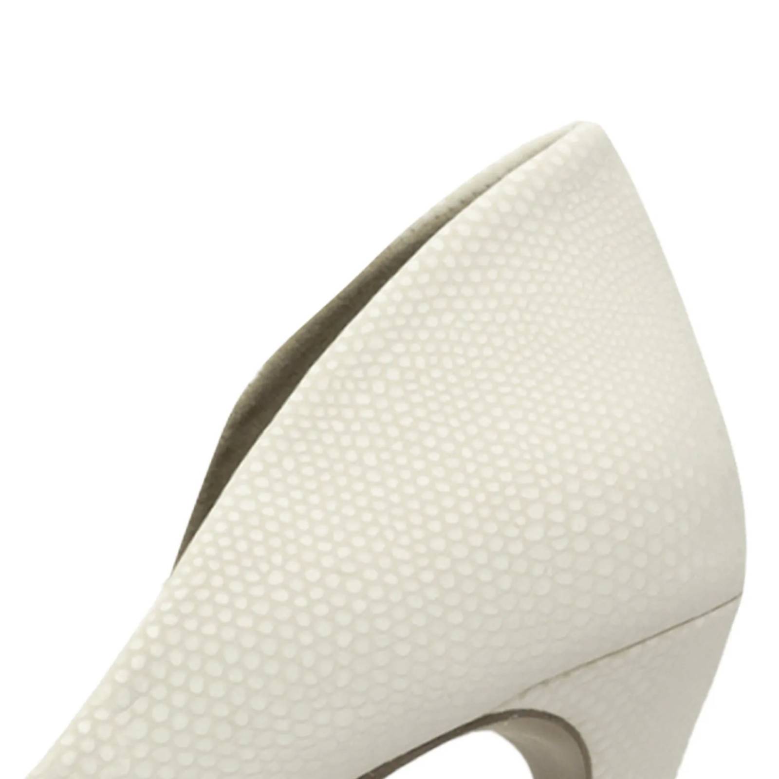 Zapatilla Cloe Color Latte D15830007631