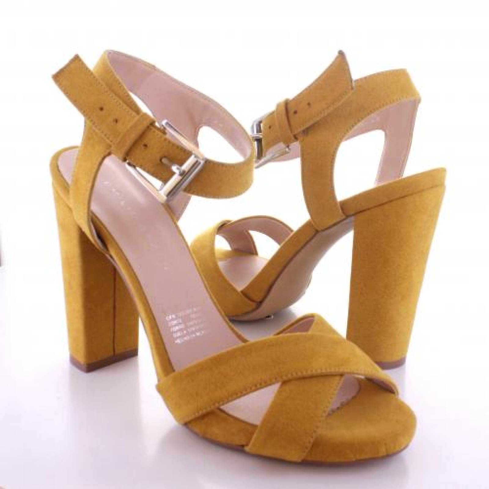 zapatillas color mostaza mujer