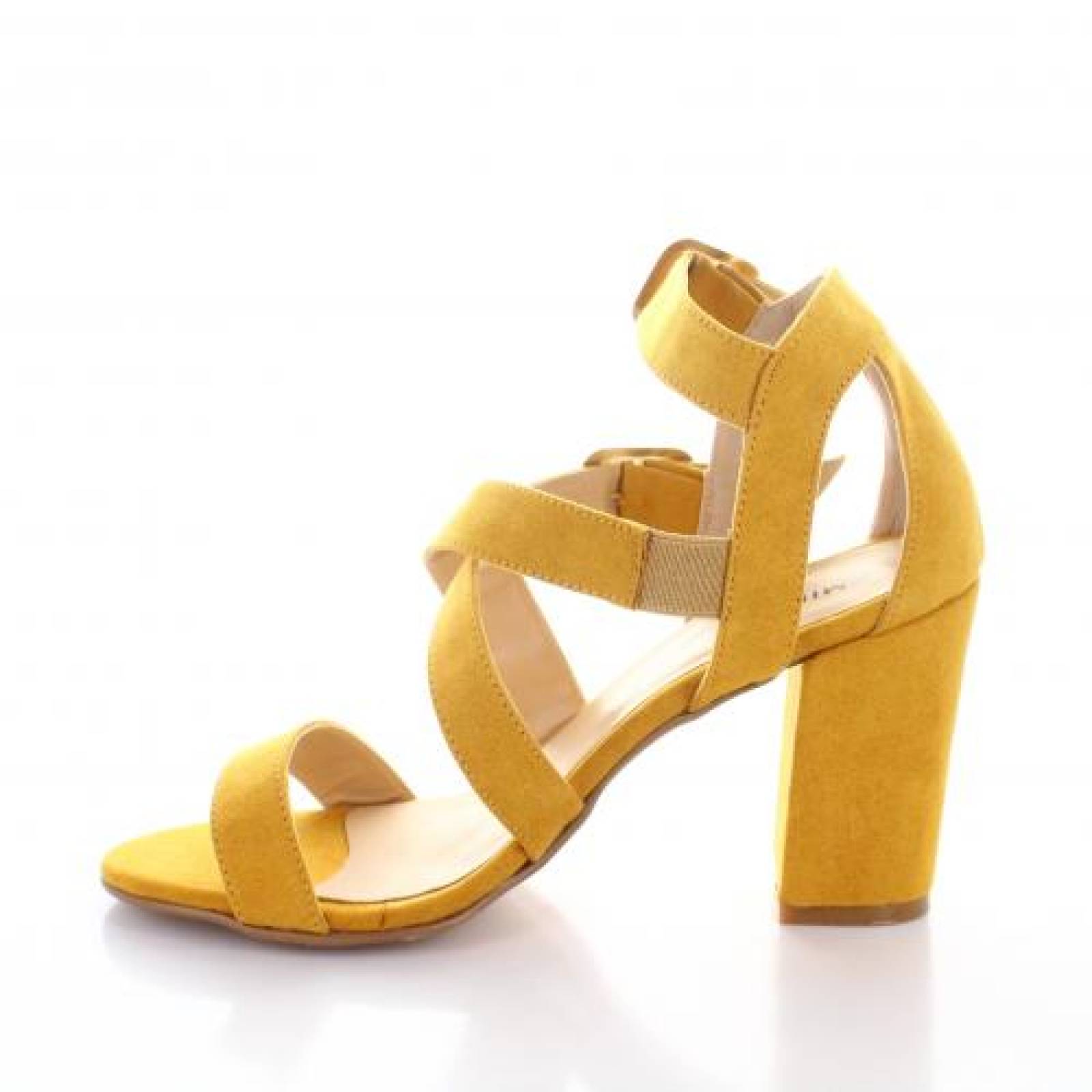 zapatillas color mostaza mujer