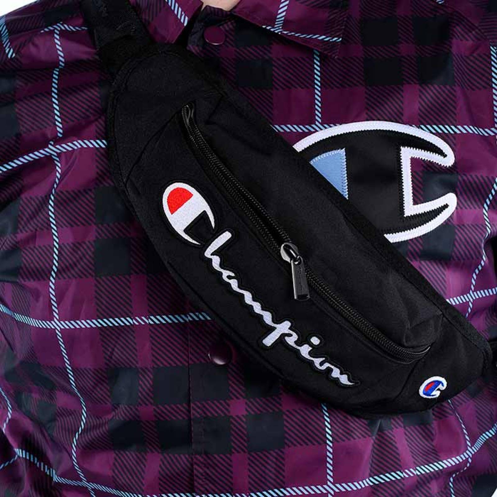 Cangurera Champion Unisex Correa Ajustable Negro 25190609298BLK