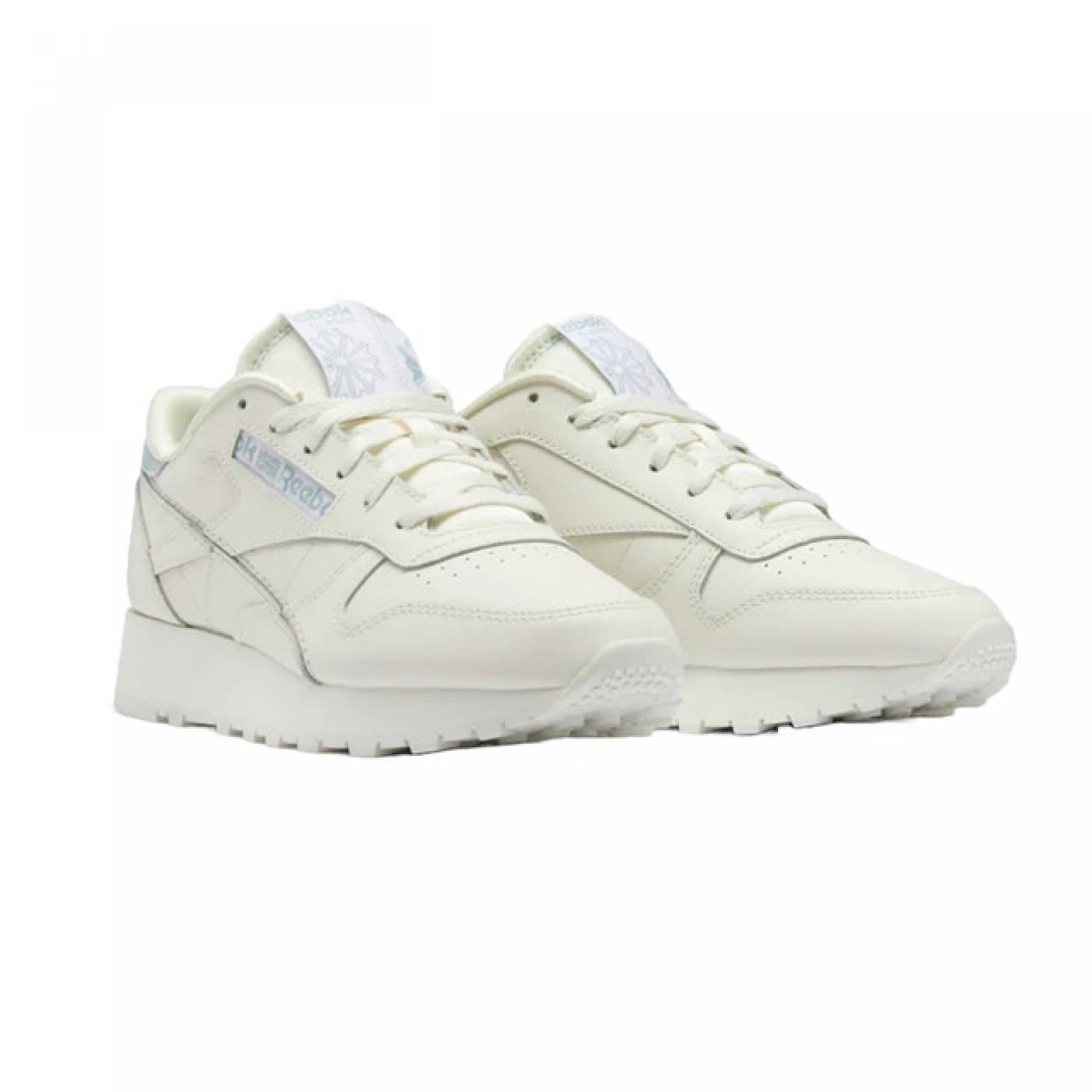 Tenis Reebok Classic Mujer Blancos - $ 155.000