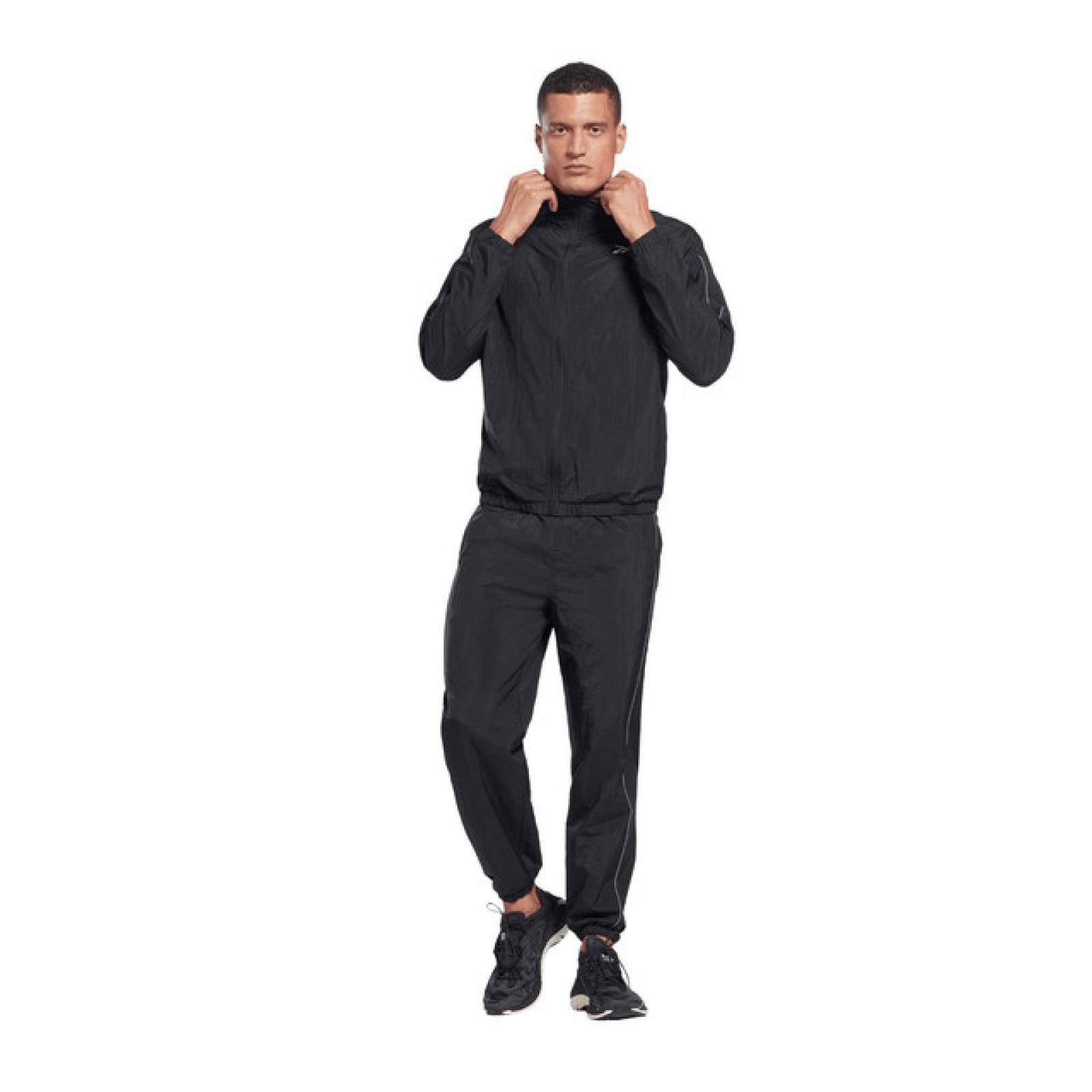 CONJUNTO REEBOK HOMBRE NEGRO WOR TRACKSUIT H46636.