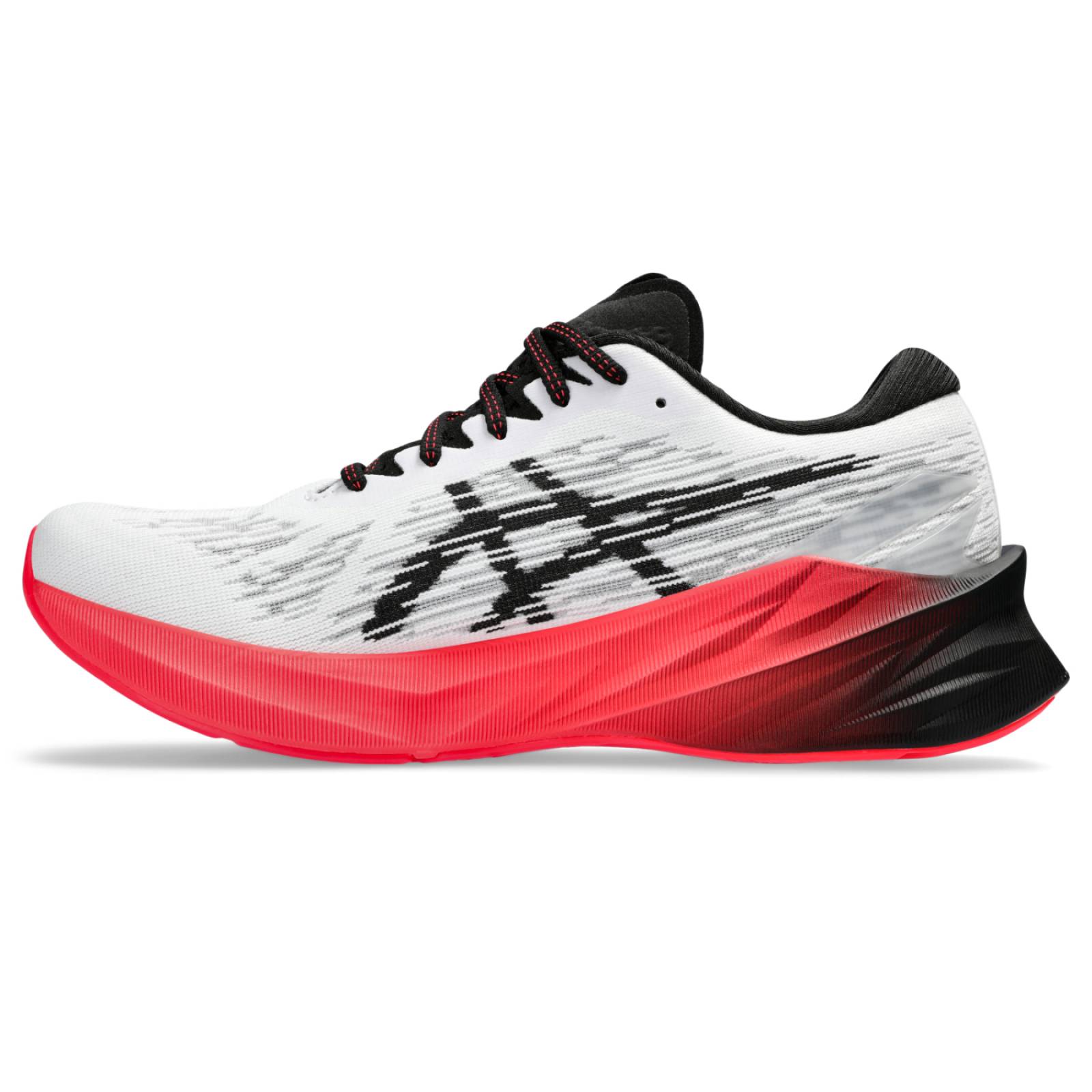 TENIS ASICS HOMBRE BLANCO ASICS NOVABLAST 1011B458.104