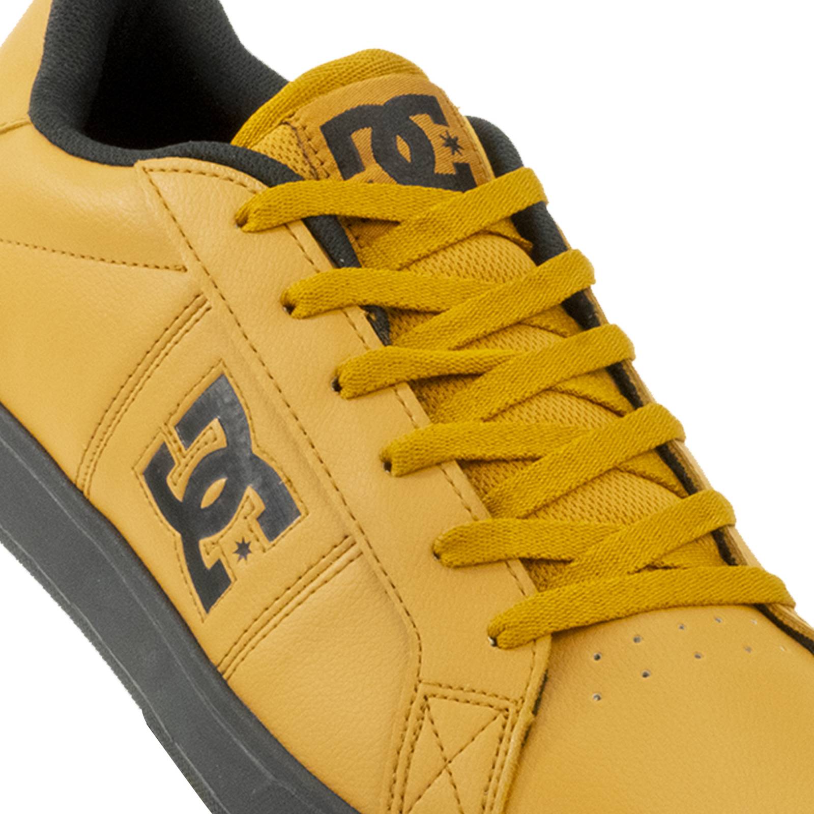 TENIS DC SHOES HOMBRE CAFE DC SHOES STRIKER SHAKATEBOARDING5 ADYS100696KWH.