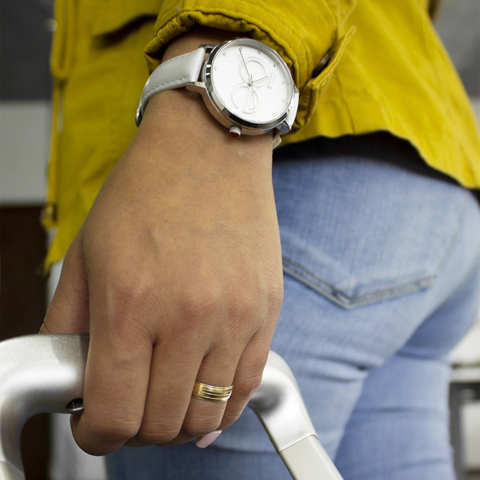 Reloj Cloe Swei para Mujer tipo Análogo OE1908-SL