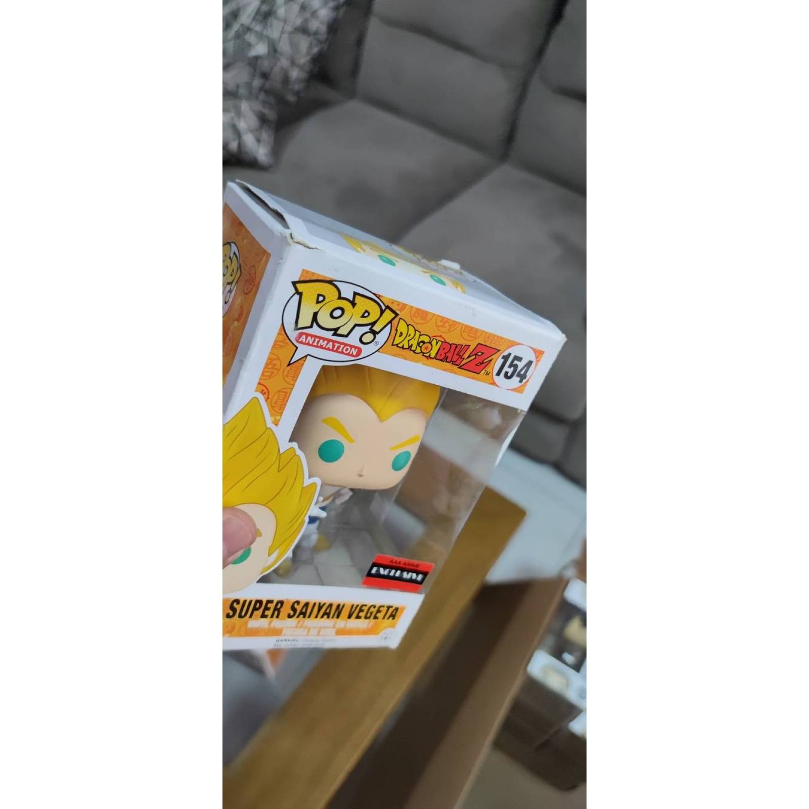 Funko Pop Dragon Ball Z Super Saiyan Vegeta 154 Exclusive DAÑO