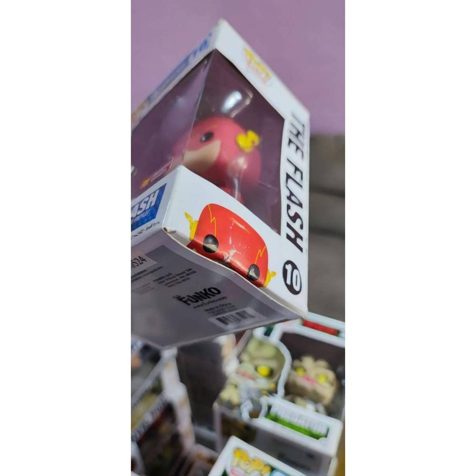 Funko Pop DC Universe The Flash 10 PX DAÑO