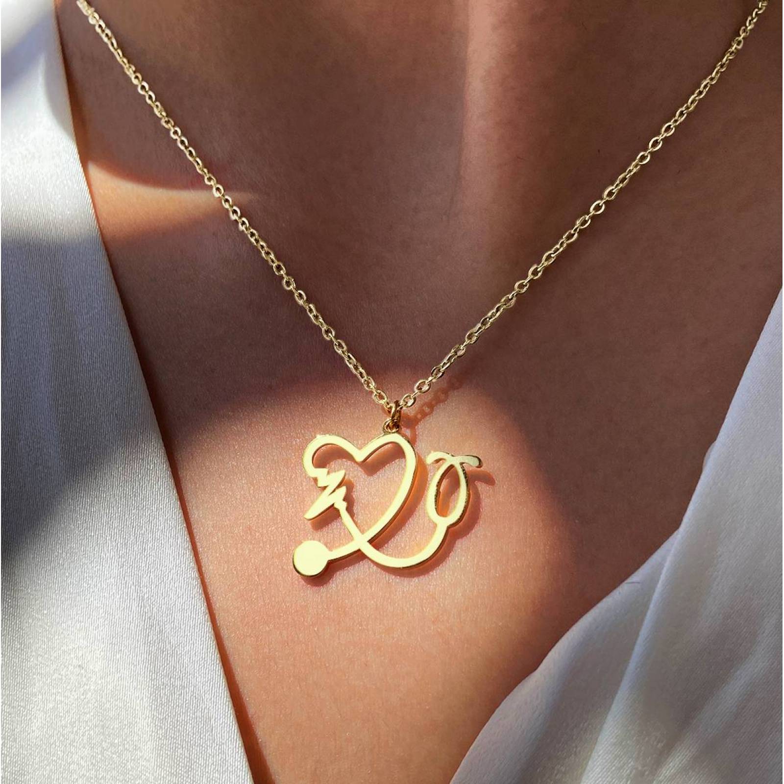 Collar Cadena Acero Inoxidable Dije Corazón Medico Estetoscopio  - Oro