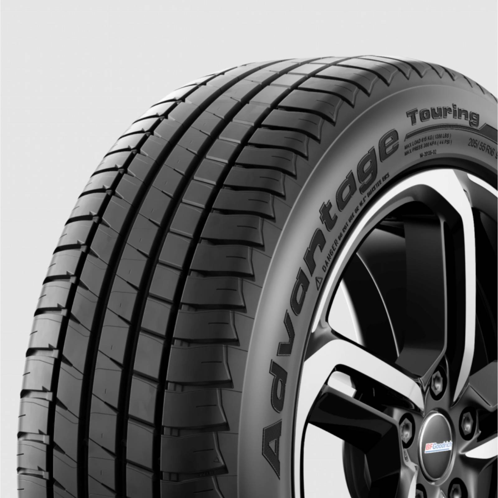 Paquete 2 llantas 215/70R15 BFGOODRICH ADVANTAGE TOURING 98T