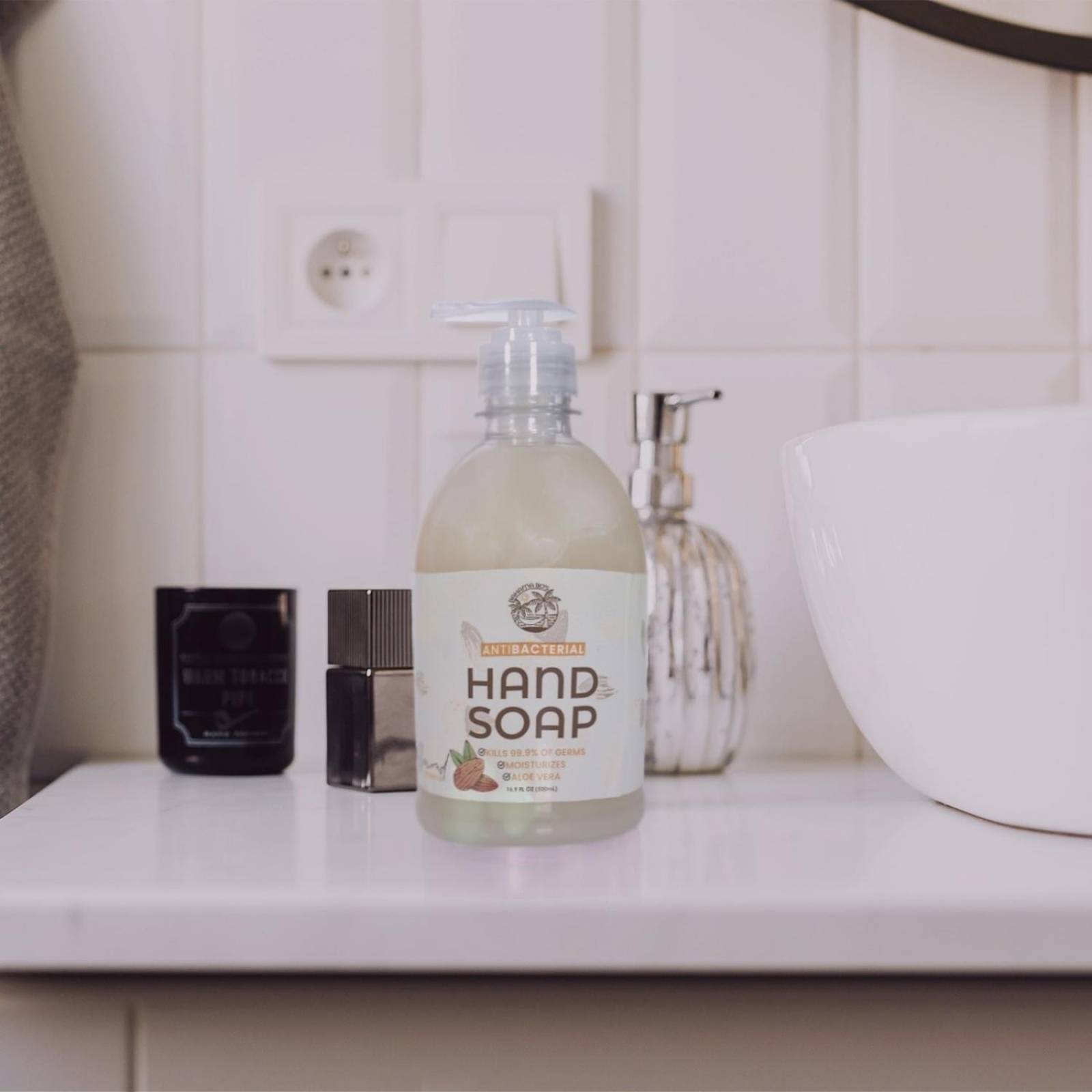 Jabón Líquido Para Manos Antibacterial Hipoalergénico 500mil Almendra