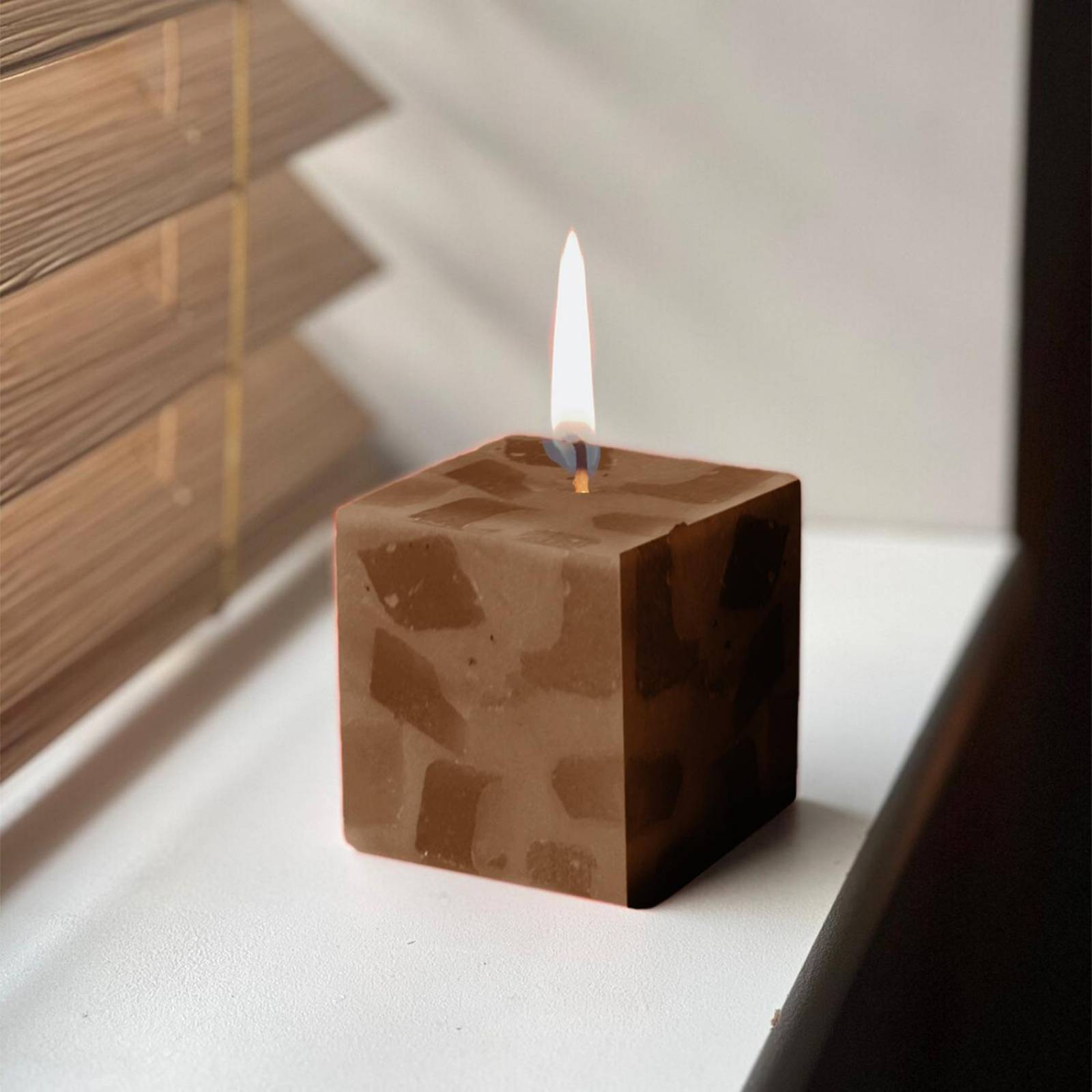 Velas Aromaticas Diseño de Mosaico Cuadradas 6pz de 3x3cm Café.