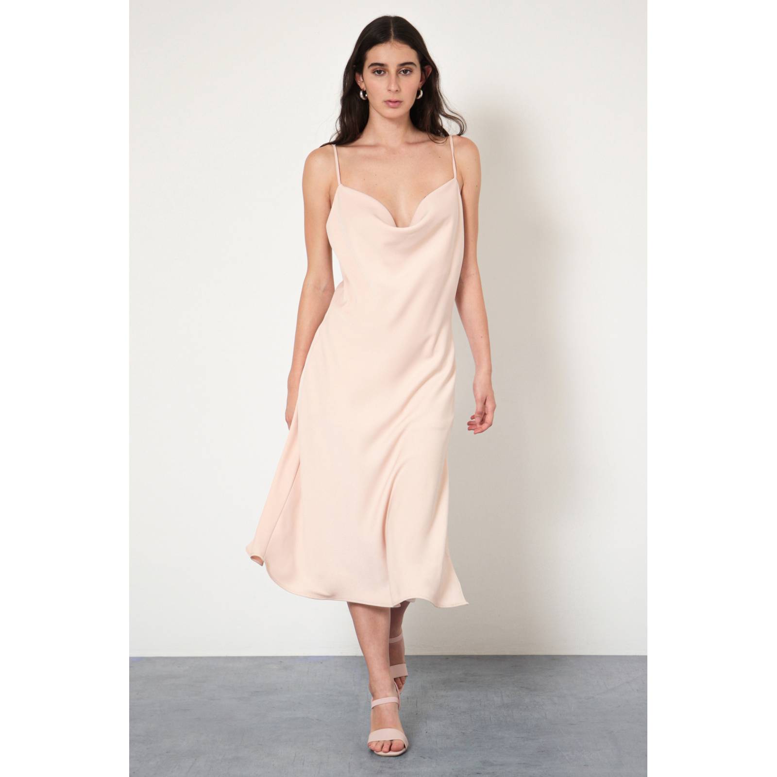 LOB VESTIDO MIDI TIRANTES