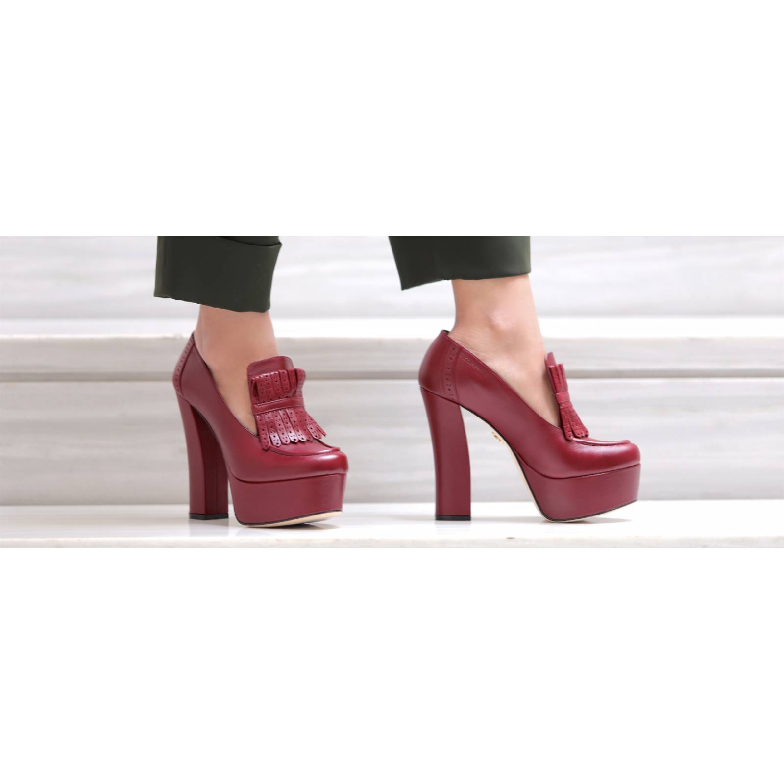 1980 - Vino Regina Romero Zapato Plataforma Tacon Alto para Dama en Piel 