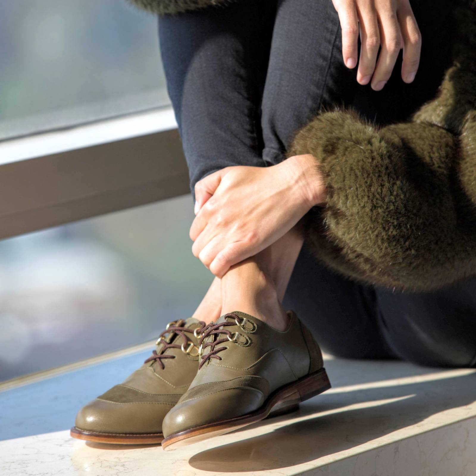 BOSTON - Verde Olivo Regina Romero Zapato Bostoniano de Piso para Dama en Piel 