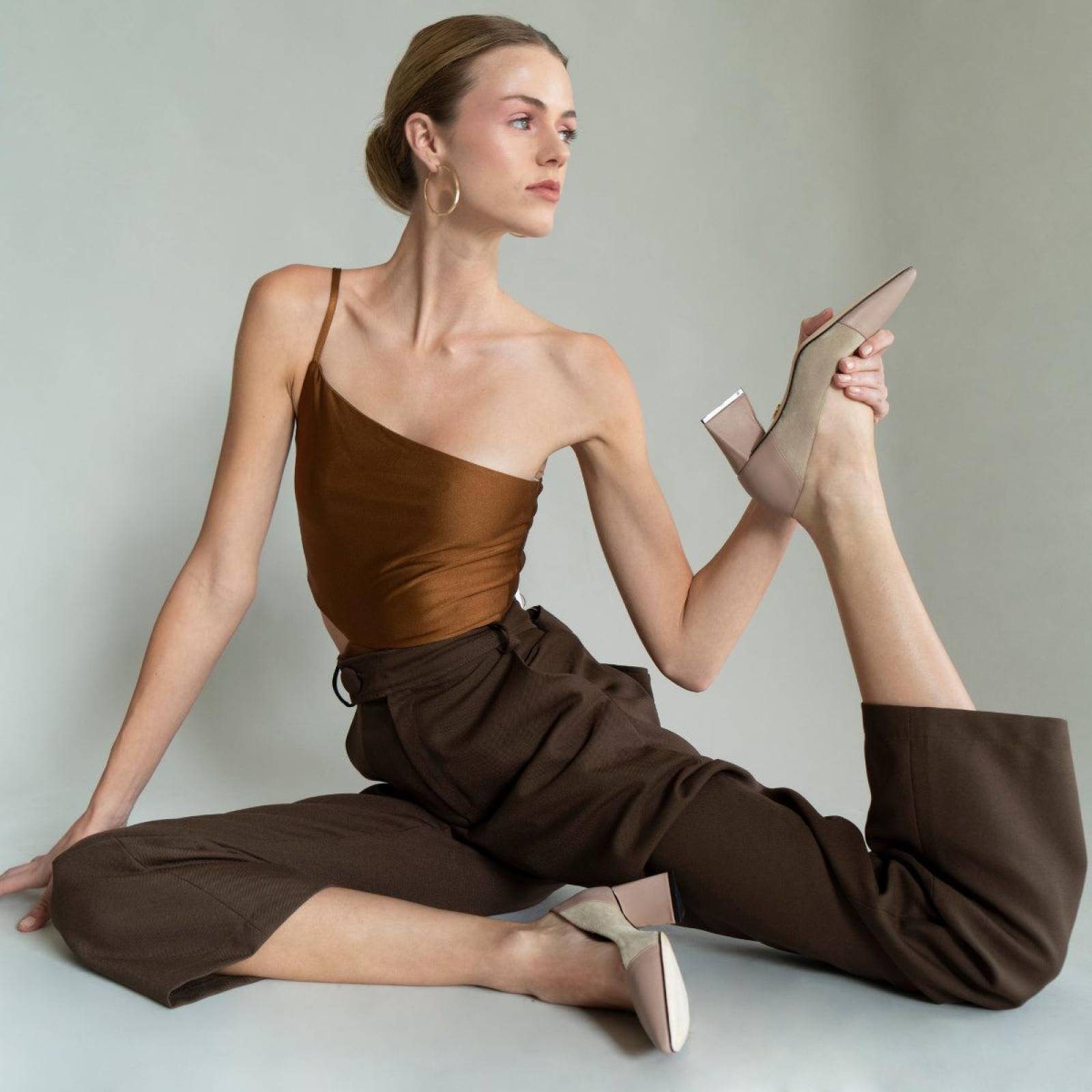 LINA 50 - Chai y Rosa Regina Romero Zapato Zapatilla Tacon Bajo para Dama en Piel