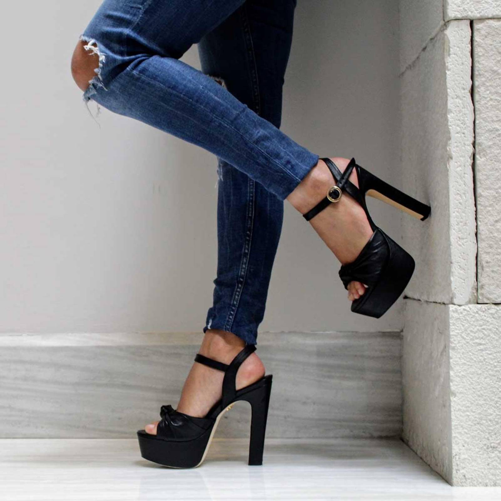 ALEXA 135 - Negro Regina Romero Zapato Sandalia Plataforma Tacon Alto Para Dama en Piel 