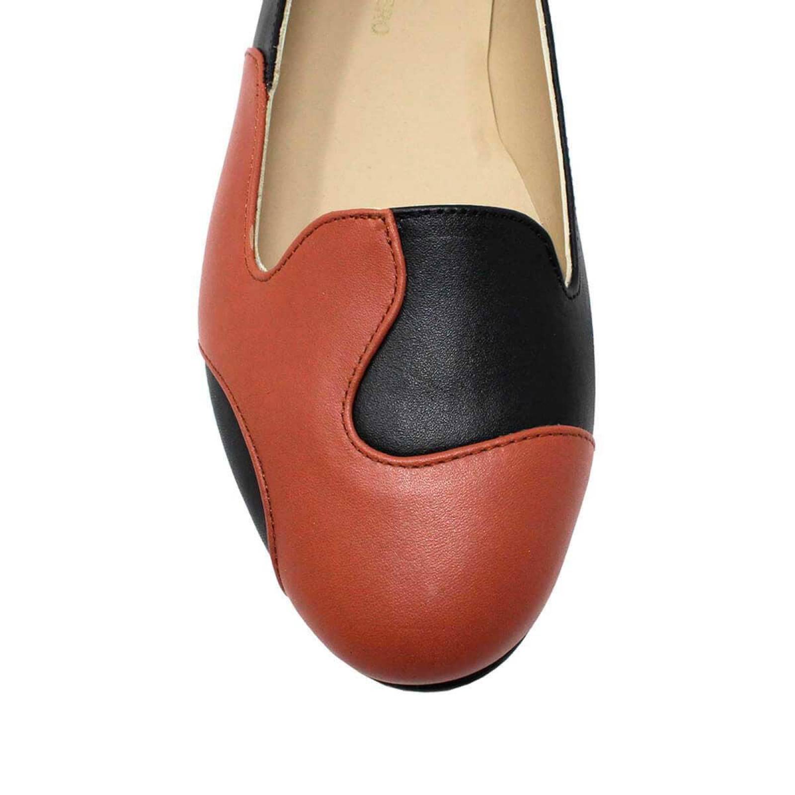 CAROLA - Negro y Terracota Regina Romero Zapato Flat Balerina de Piso para Dama en Piel 