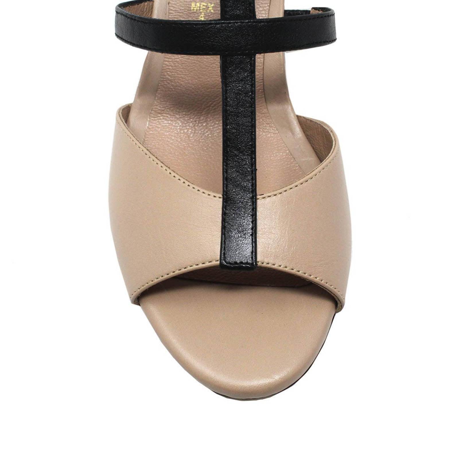 VALERY 55 - Beige y Negro Regina Romero Zapato Sandalia Zapatilla Tacon Bajo para Dama en Piel 