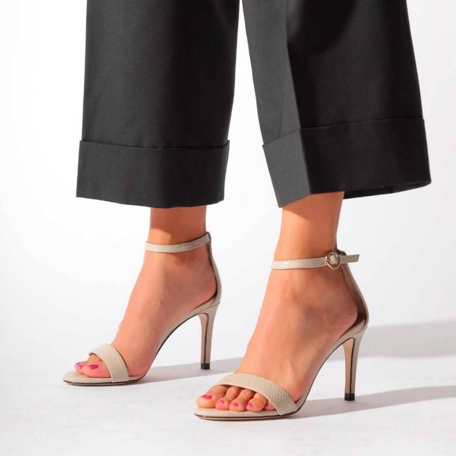 CLAUDINE 85 - Crema Regina Romero Zapato Sandalia Tacon Alto para Dama en Piel 