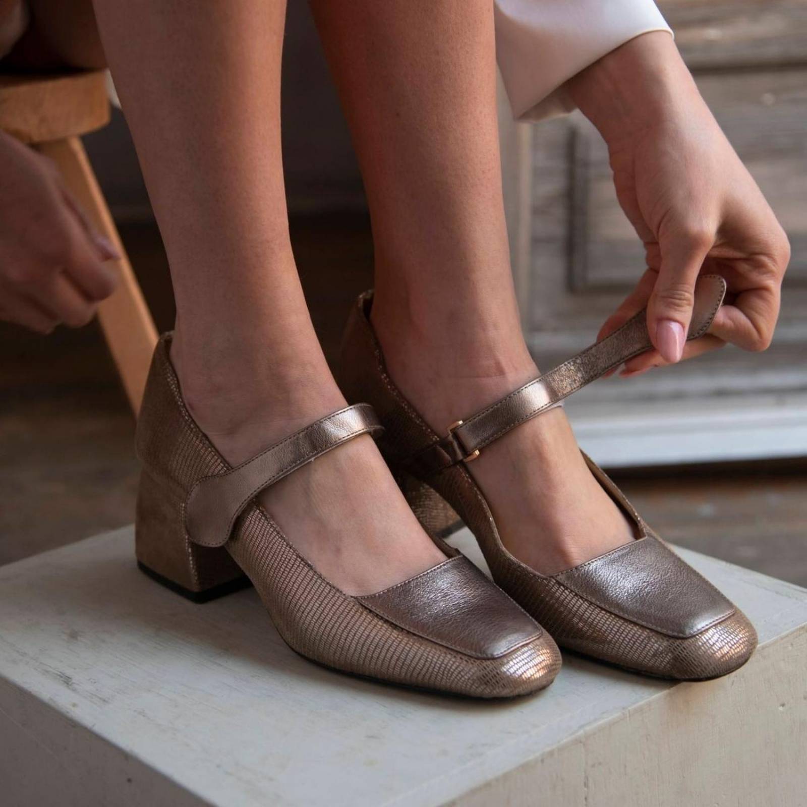 Sandalia Precio De Zapatos Regina Romero Regina Romero Zapatillas