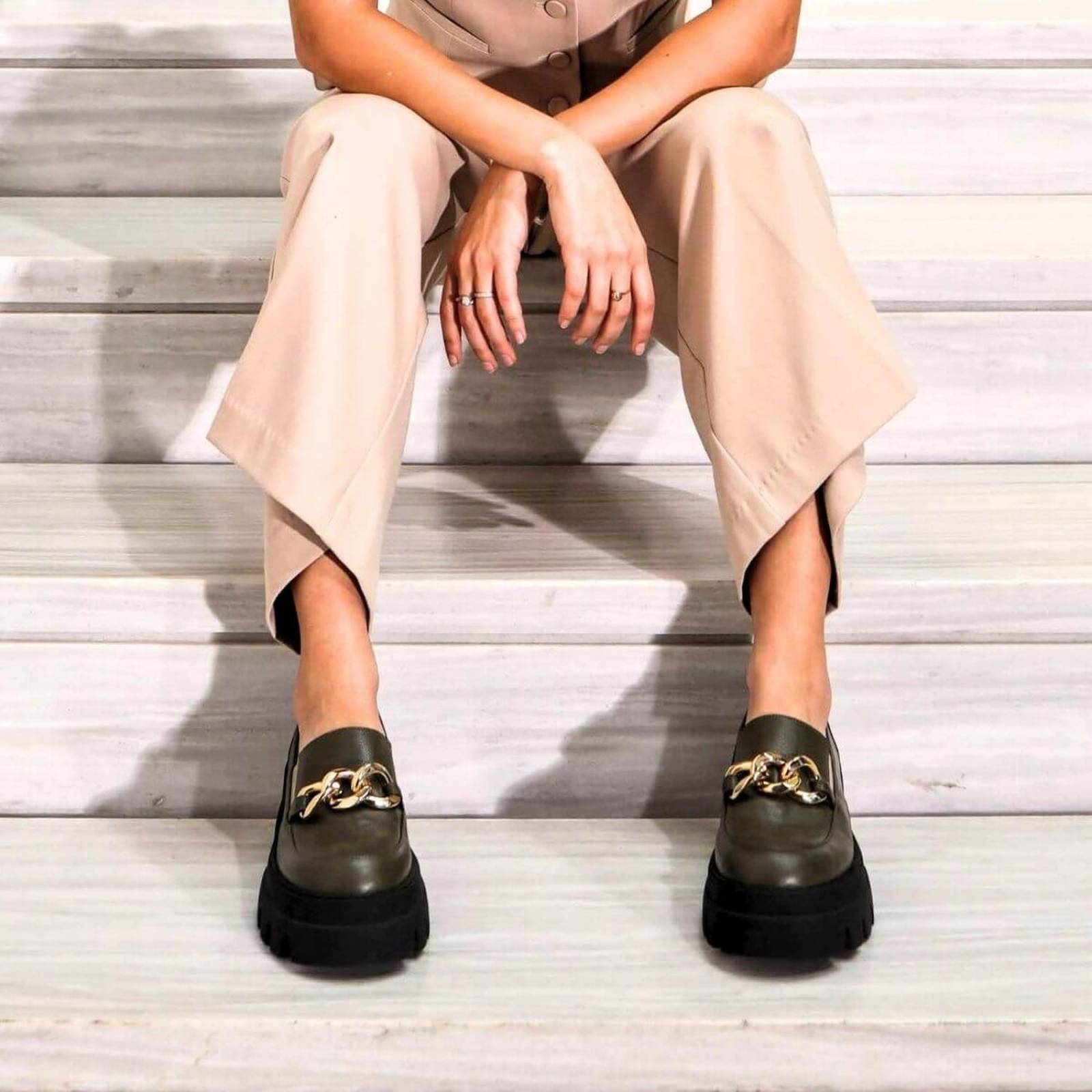 RAQUEL 65 - Verde Olivo Regina Romero Zapato Tenis Urbano Sport Para Dama en Piel 