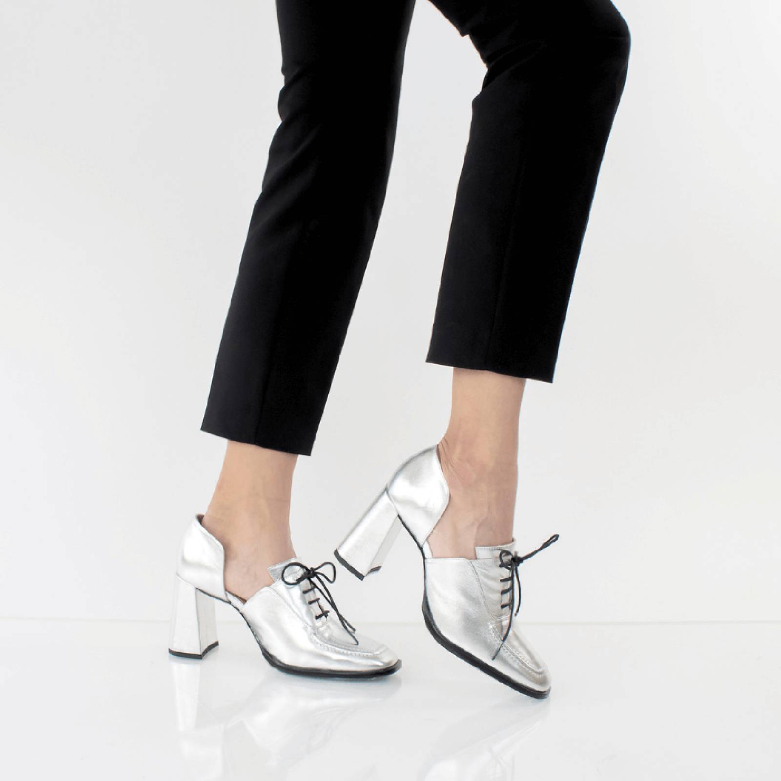 ERICA 75 - Plata Regina Romero Zapato Zapatilla Tacon Alto Para Dama en Piel 