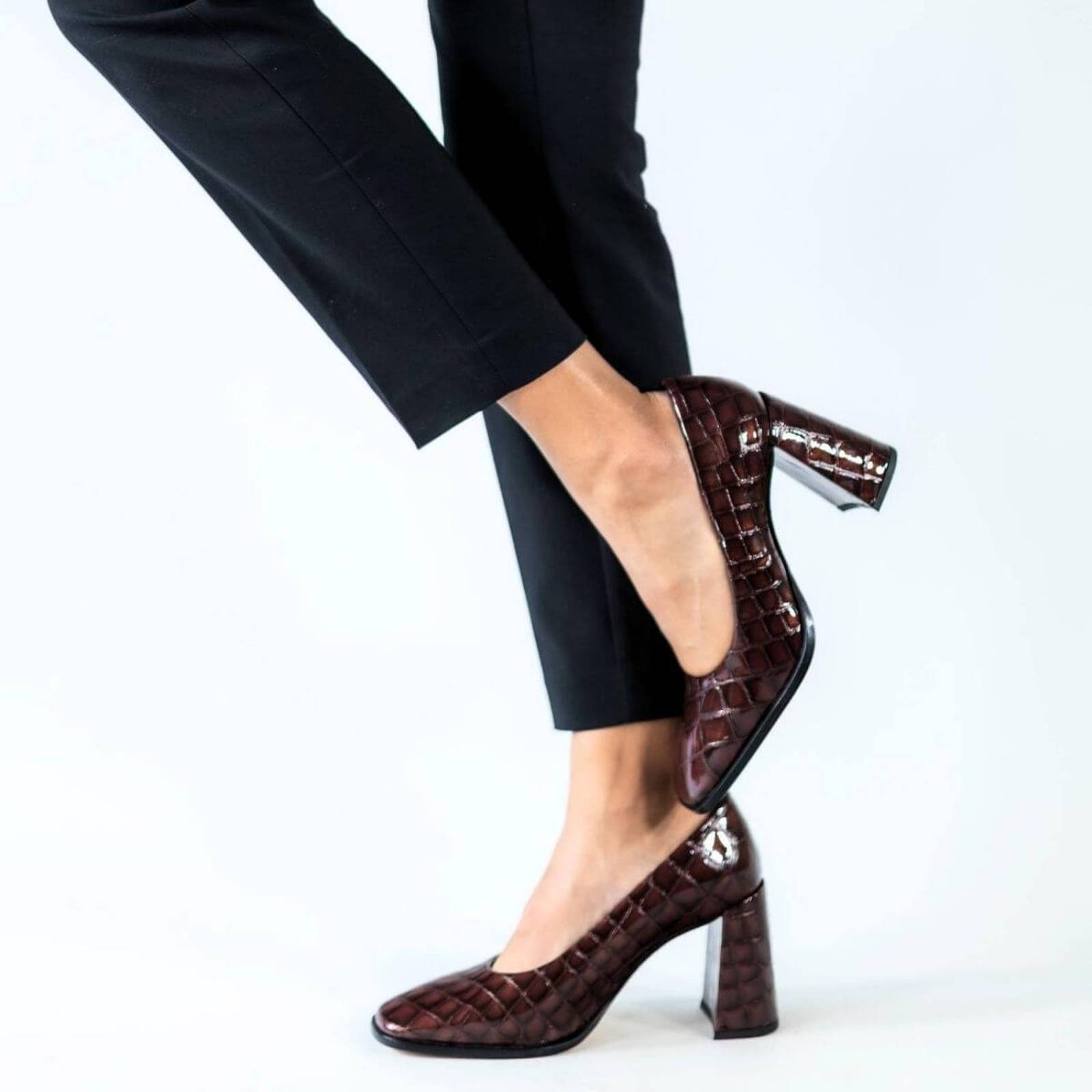 KAT 75 - Charol Vino Regina Romero Zapato Zapatilla Tacon Alto Para Dama en Piel 