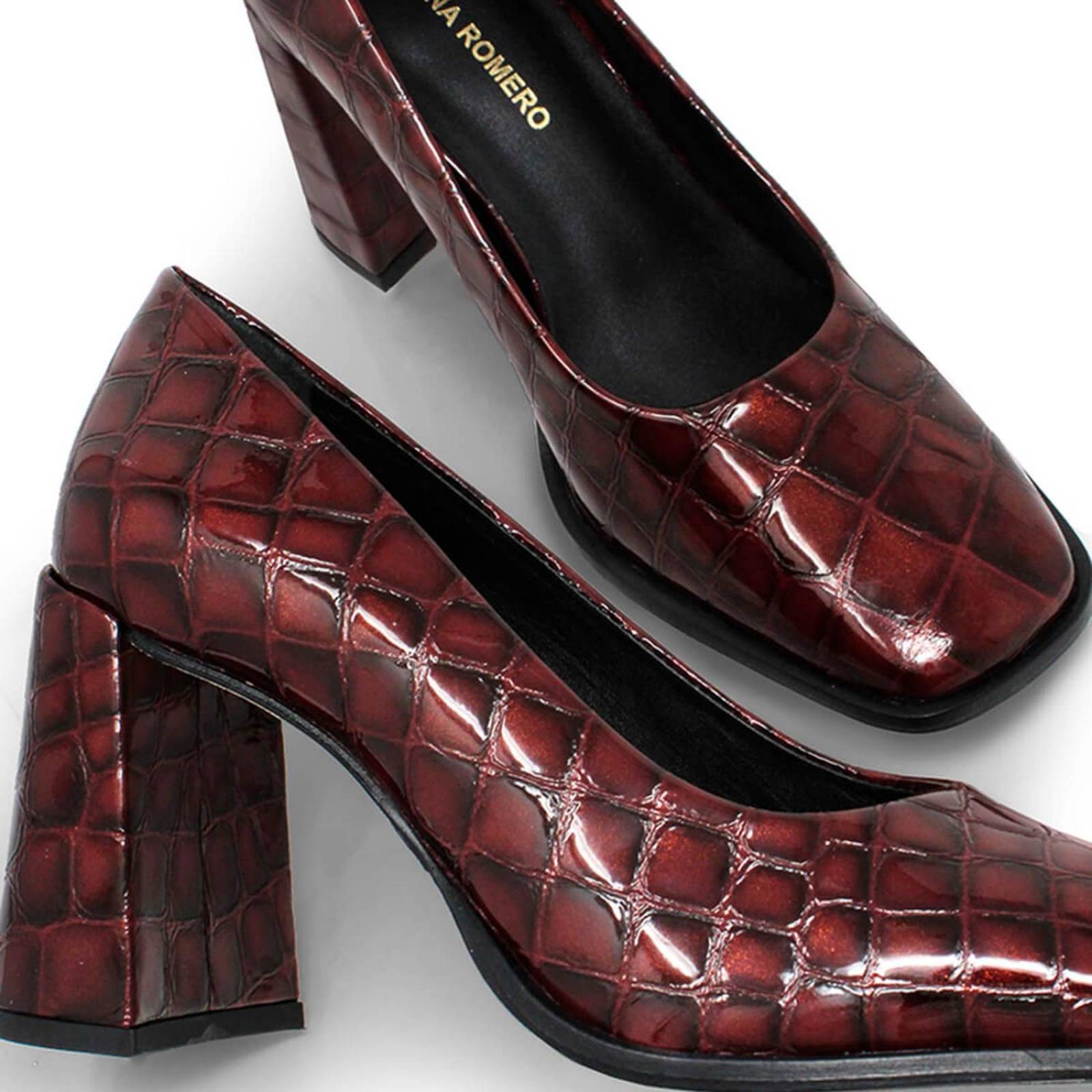 KAT 75 - Charol Vino Regina Romero Zapato Zapatilla Tacon Alto Para Dama en Piel 