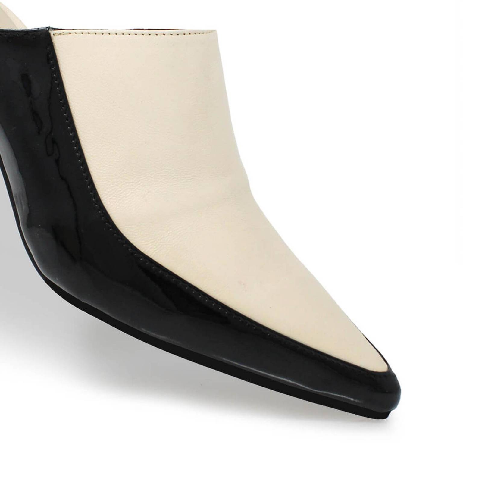 MONTE CARLO 50 - Negro y Latte Regina Romero Zapato Zapatilla Tacon Bajo Para Dama en Piel 