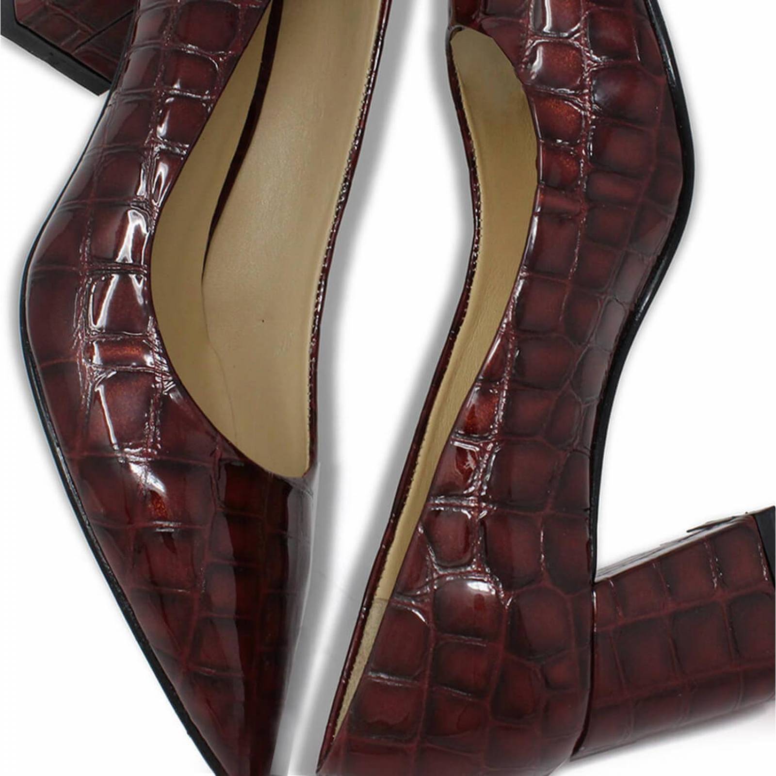 TAMARA 50 - Burdeos Regina Romero Zapato Zapatilla Tacon Bajo Para Dama en Piel 