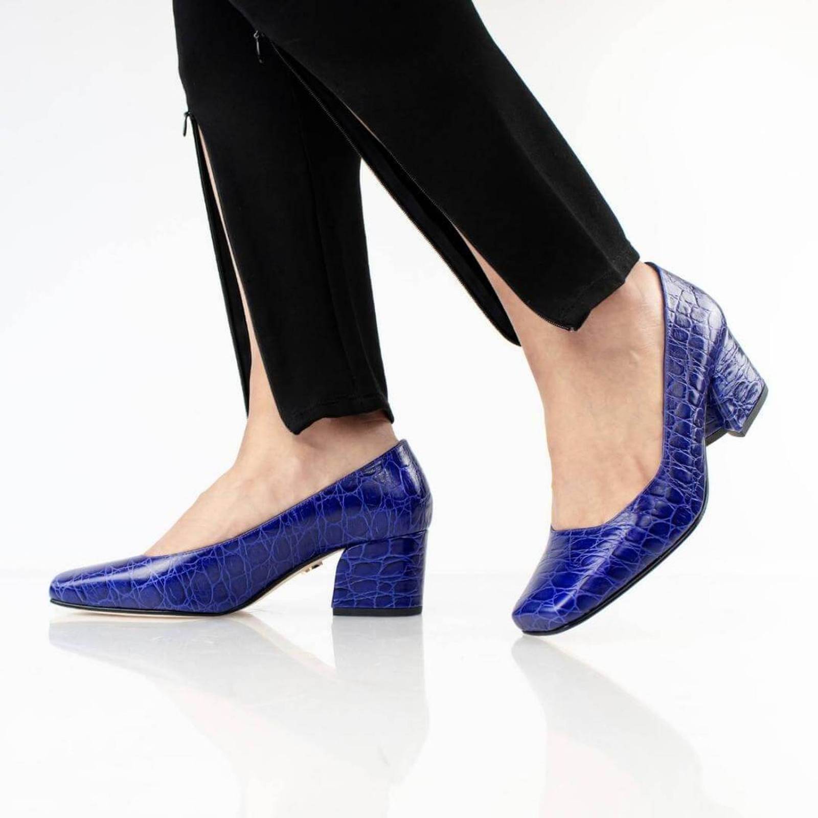 SILVANA 55 Azul Rey Regina Romero Zapato Zapatilla Tacon Bajo