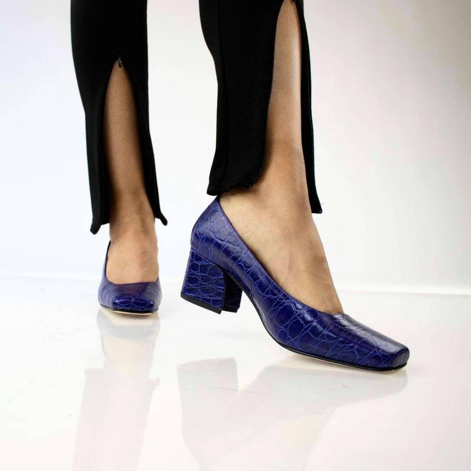 SILVANA 55 - Azul Rey Regina Romero Zapato Zapatilla Tacon Bajo Para Dama en Piel 