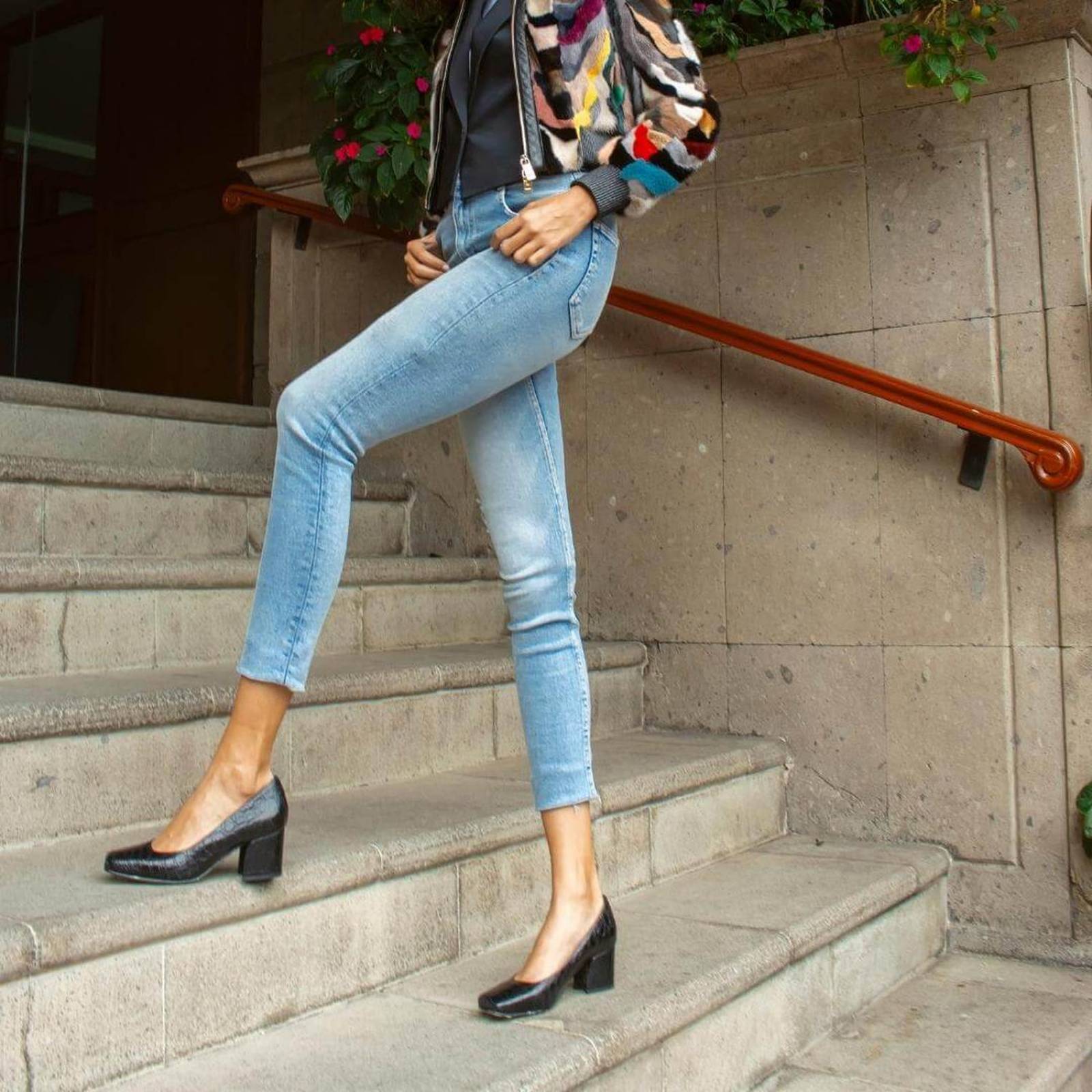 SILVANA 55 - Negro Regina Romero Zapato Zapatilla Tacon Bajo Para Dama en Piel 