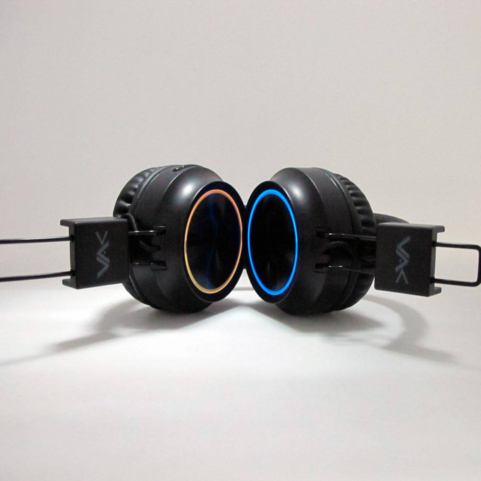 AUDIFONOS VAK 2026 BLUETOOTH FM ENTRADA SD AUX DIADEMA LED 