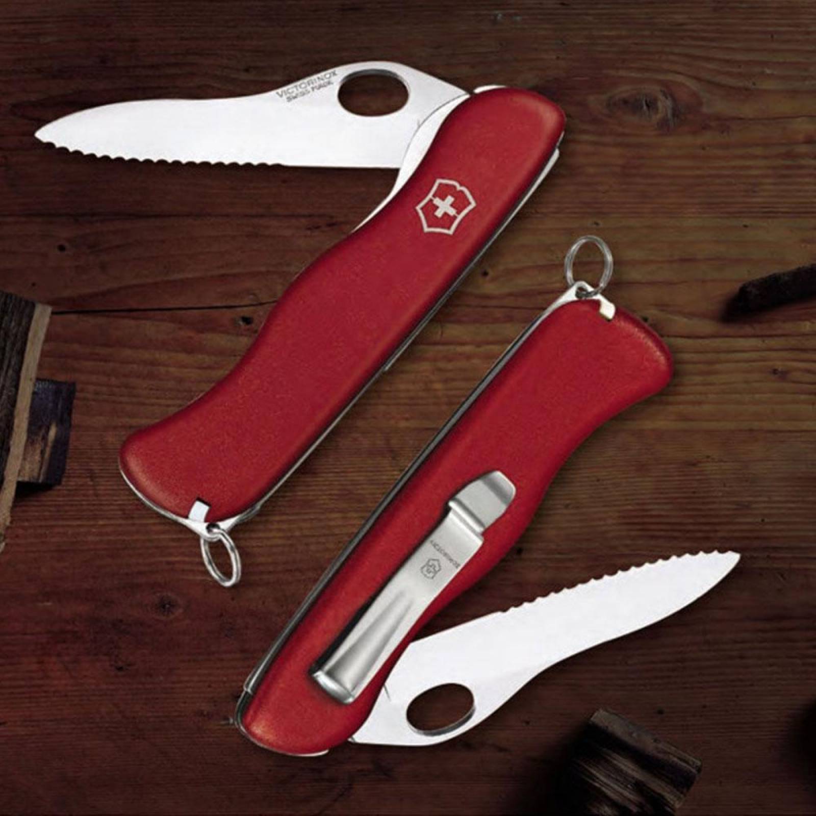Navaja Victorinox Rojo Sentinel Clip 0.8416.M. - S025 