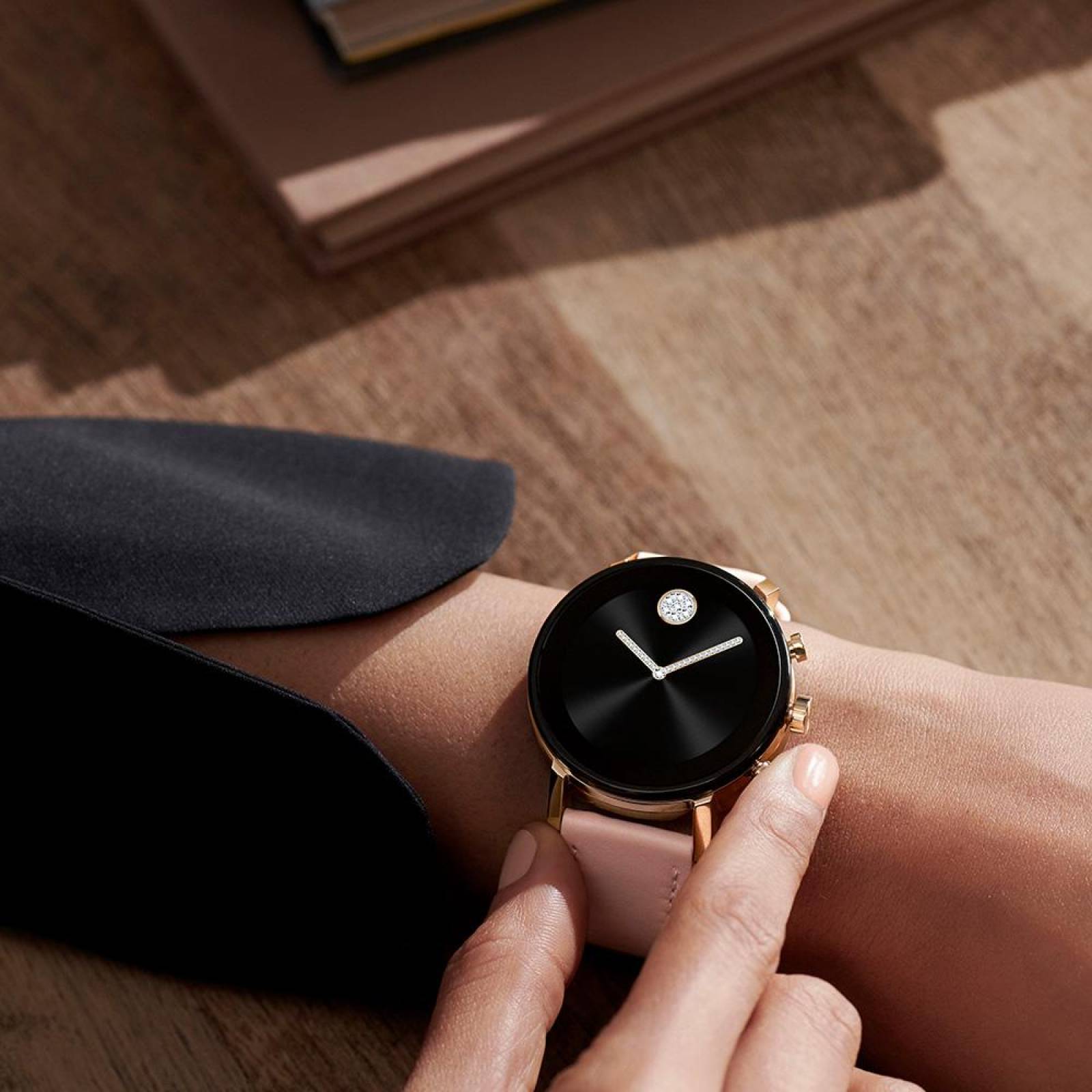 Movado cheap watch smartwatch