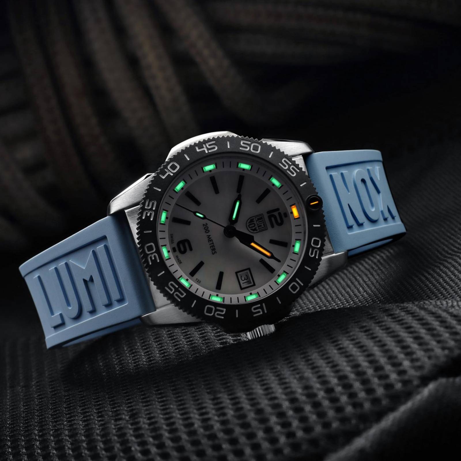 Reloj Luminox Pacific Diver 3120M Series XS.3124M Para Mujer