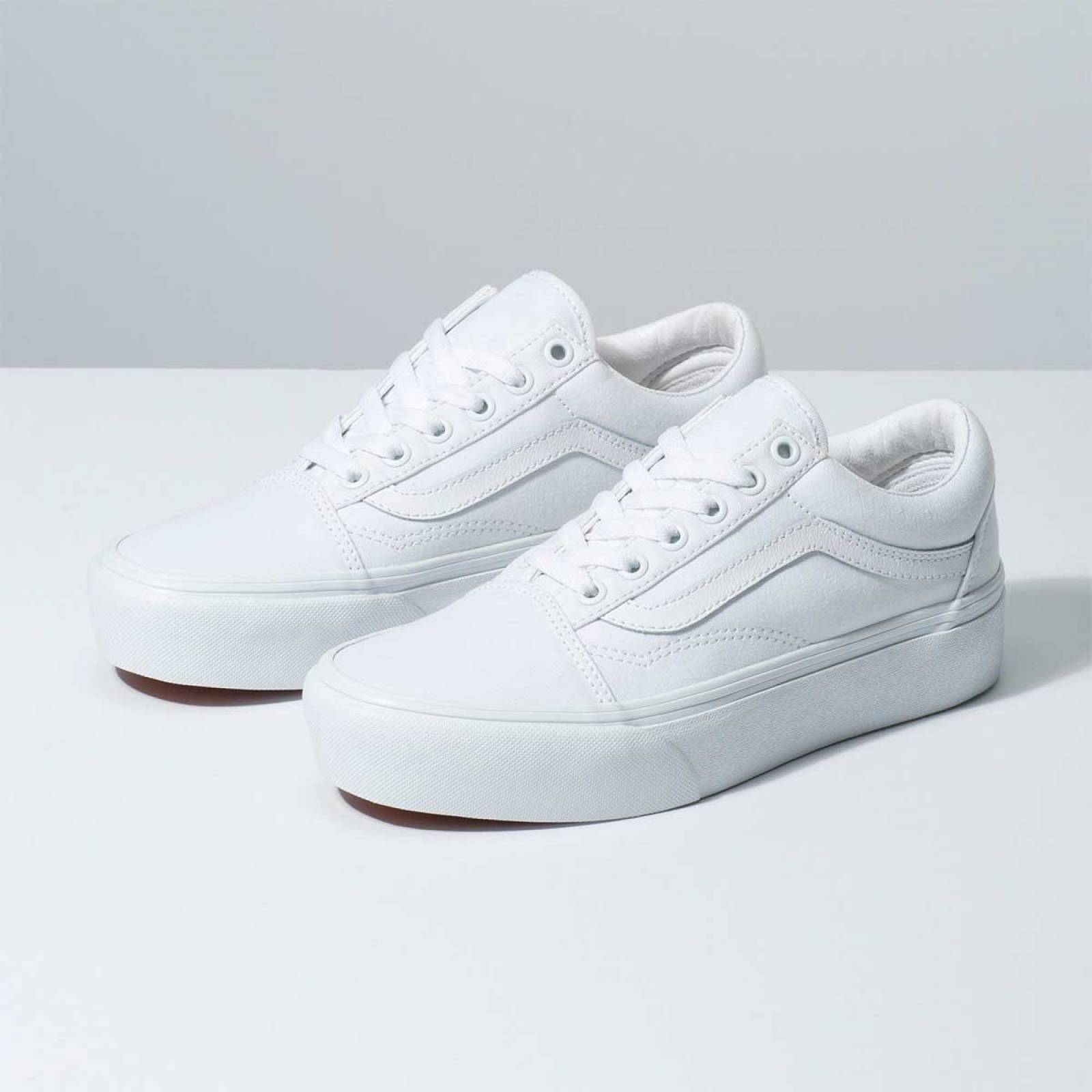 Tenis DAMA VANS OLD SKOOL WN0A3B3UW00 Blanco KP