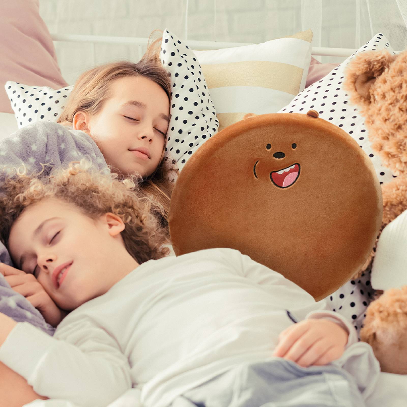 Miniso Cojín Circular We Bare Bears Pardo 40 cm