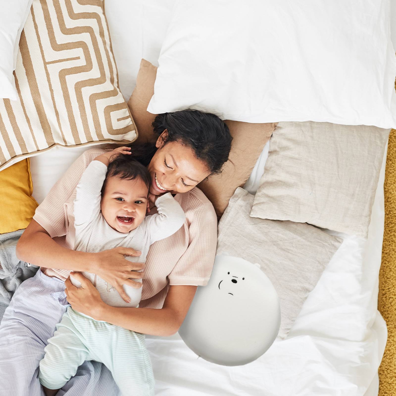 Miniso Cojín Circular We Bare Bears Polar 40 cm