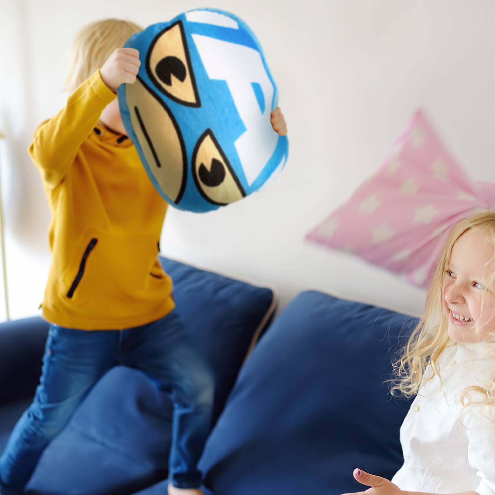 Miniso Cojín Marvel Capitán América Con Calentador De Manos