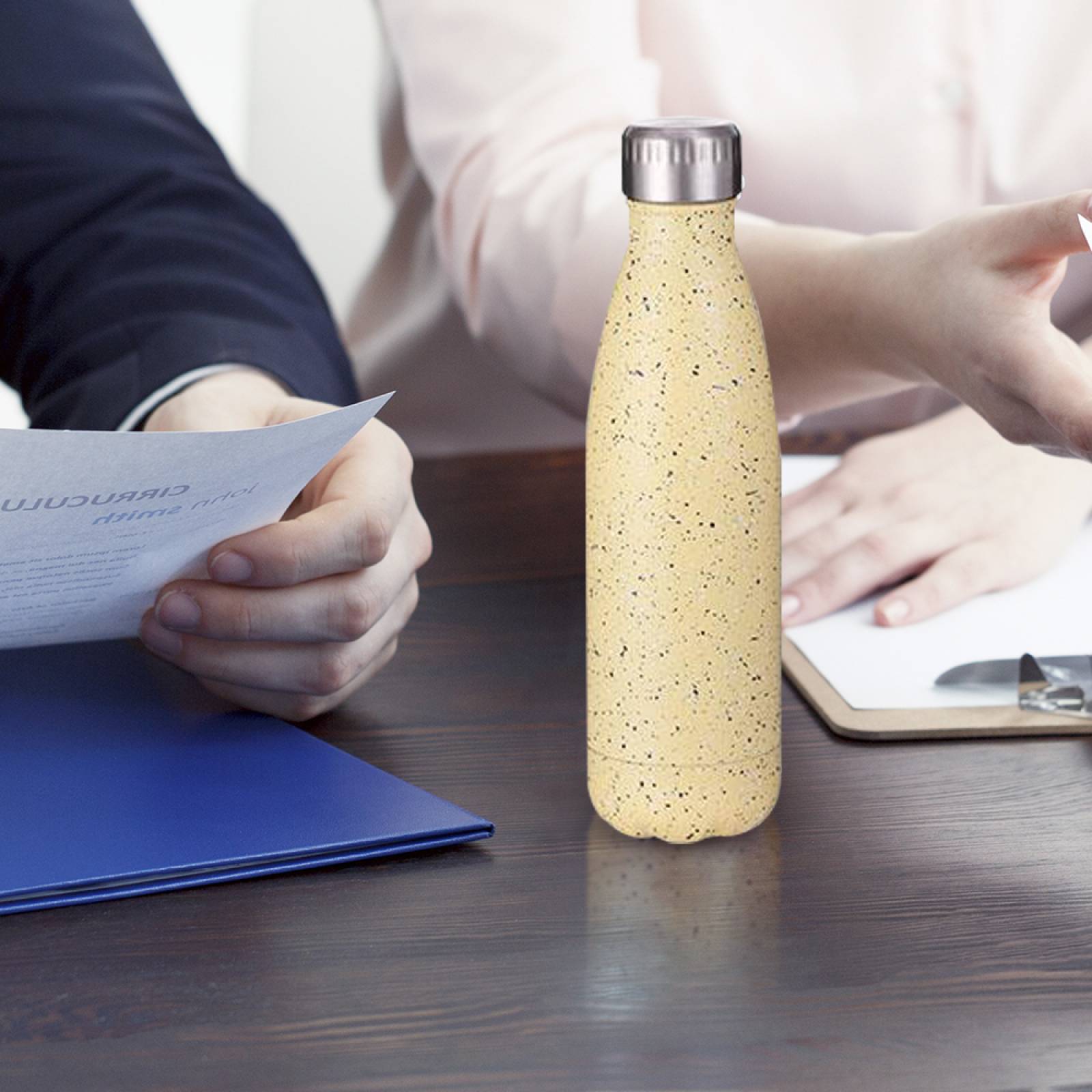 Miniso Termo Tipo Botella De Acero Amarillo Claro 500 ml