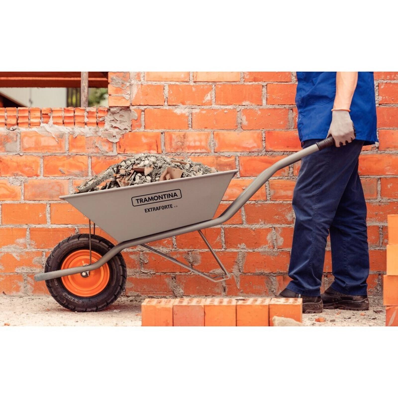 Carretilla con Caja Reforzada 65L Tramontina