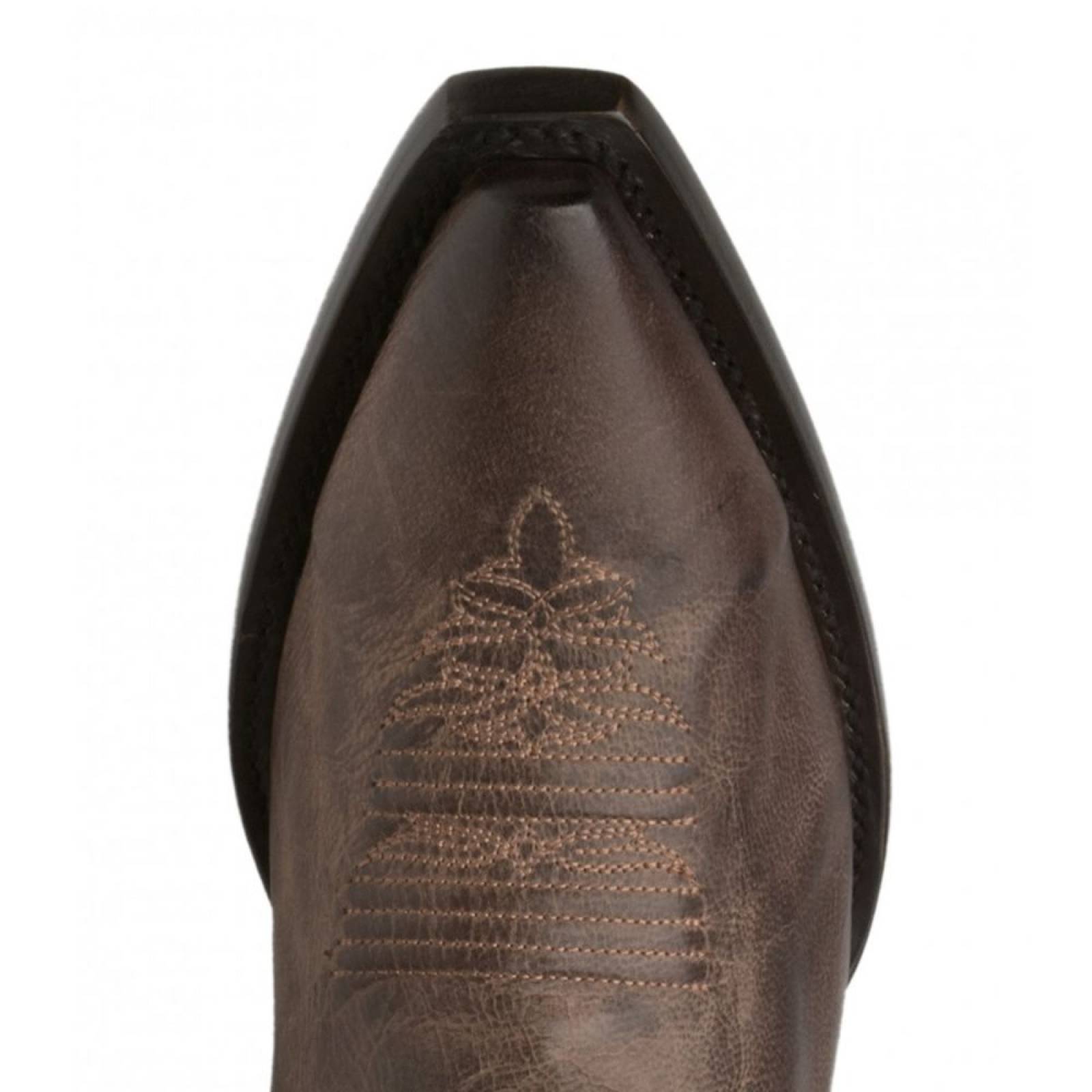 Bota Vaquera Marca Rio Grande Florida Puntal Bordada Color Chocolate Suela Cuero Natural