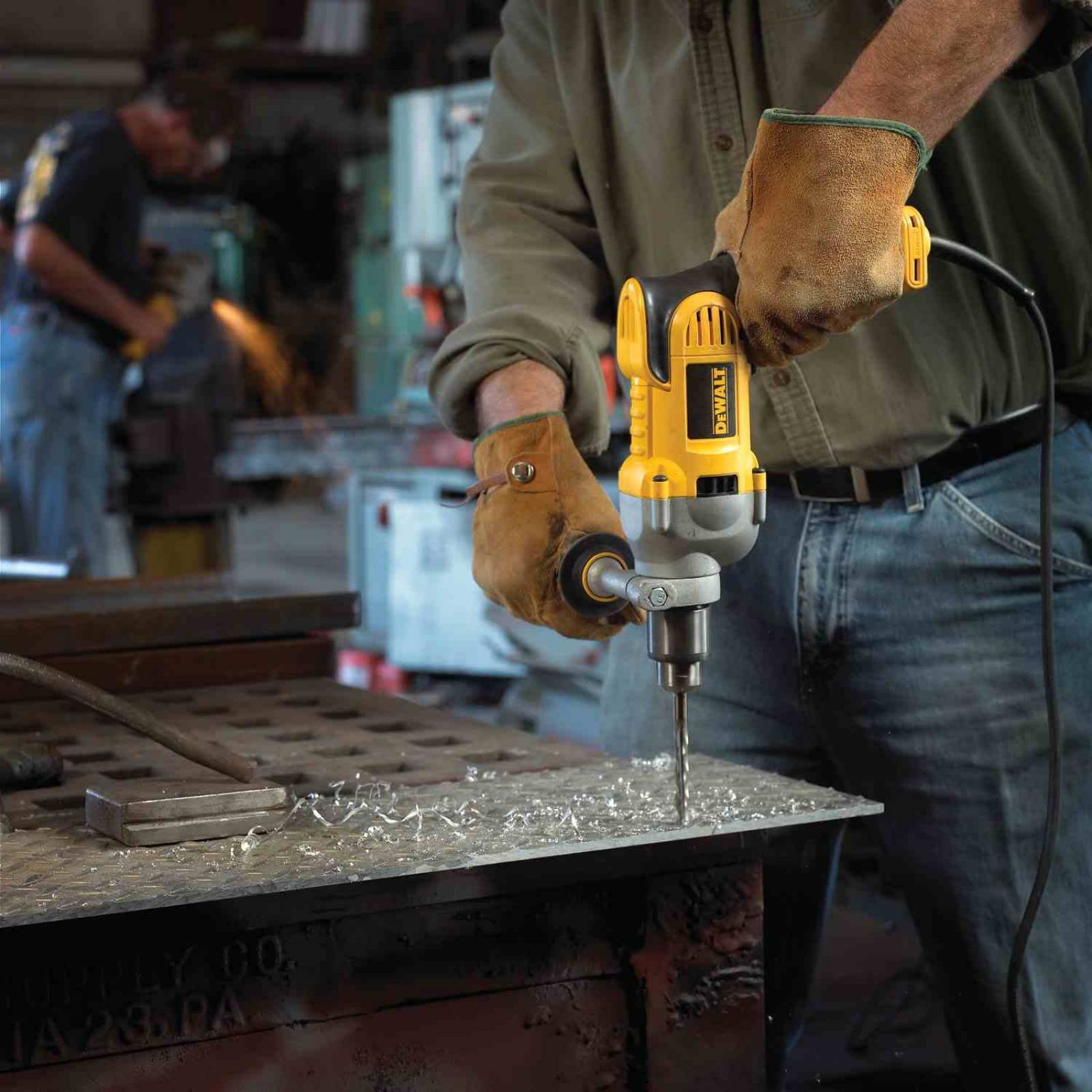 Taladro de rotación DEWALT DWD210G alto torque 13mm jampot