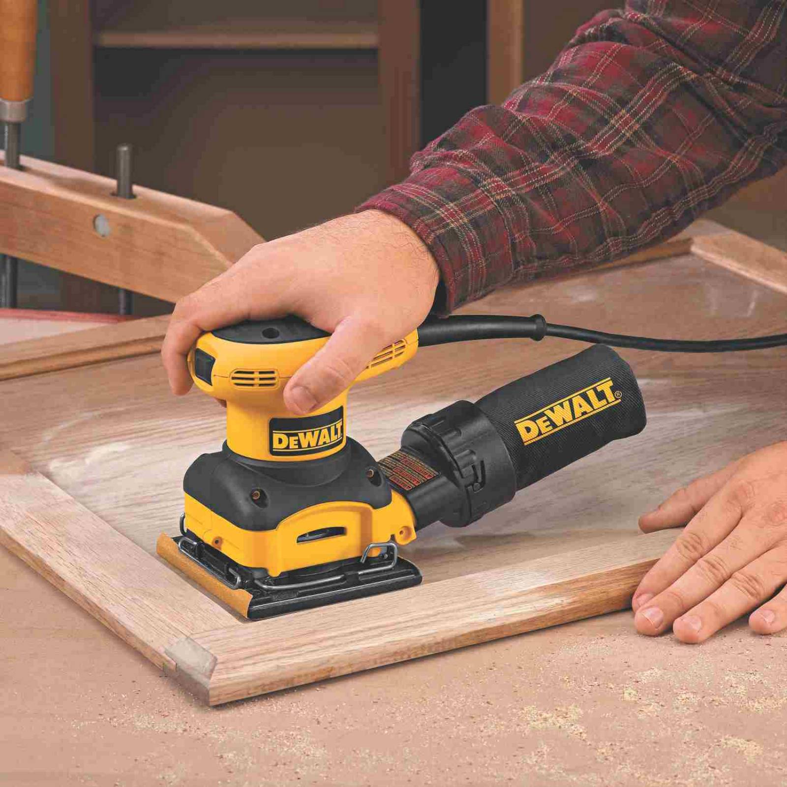 Lijadora orbital DEWALT DWE6411 B3 230W 14000 OPM