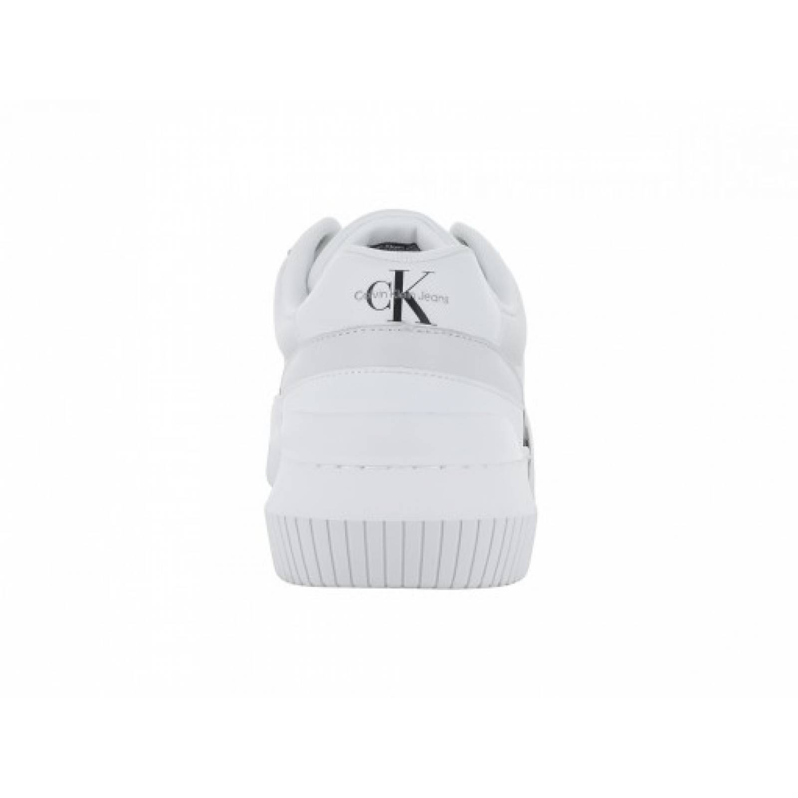 TENIS CALVIN KLEIN YM0Y M00875 01W BLANCO CHUNKY CUP 2 0 LOW LTH IN SAT  25 0   30 0 Hombre
